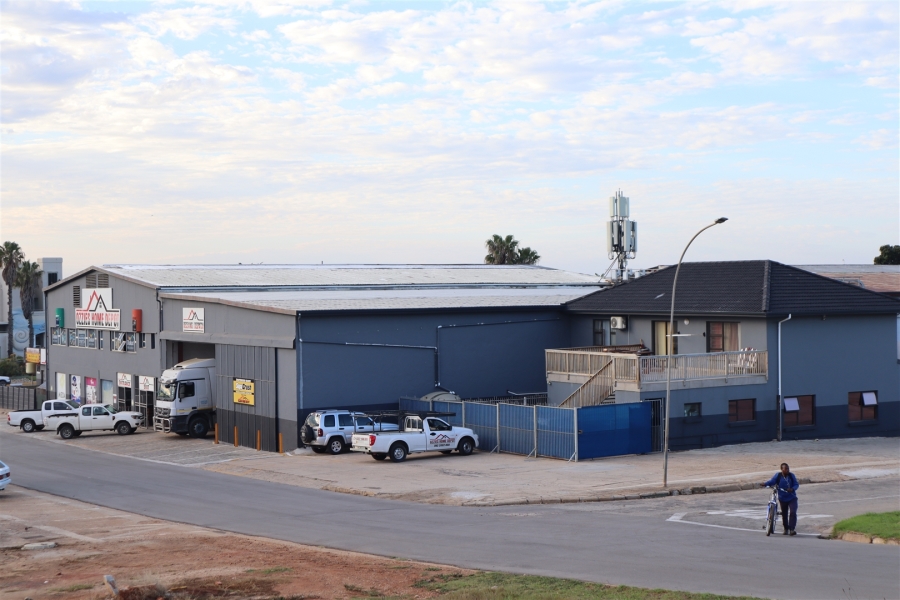 Commercial Property for Sale in Wavecrest Eastern Cape